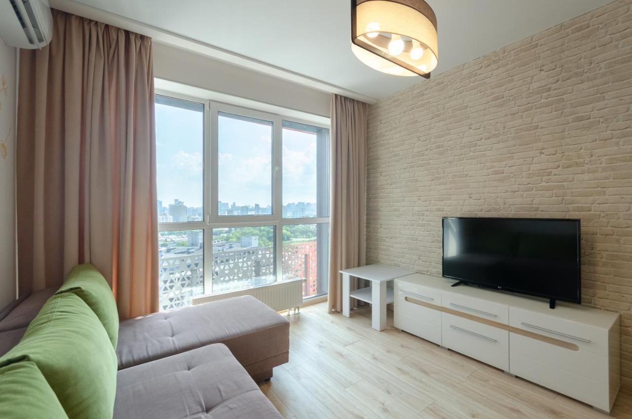 1359Б Cozy apartment nearby with Central Railway Station Киев Экстерьер фото