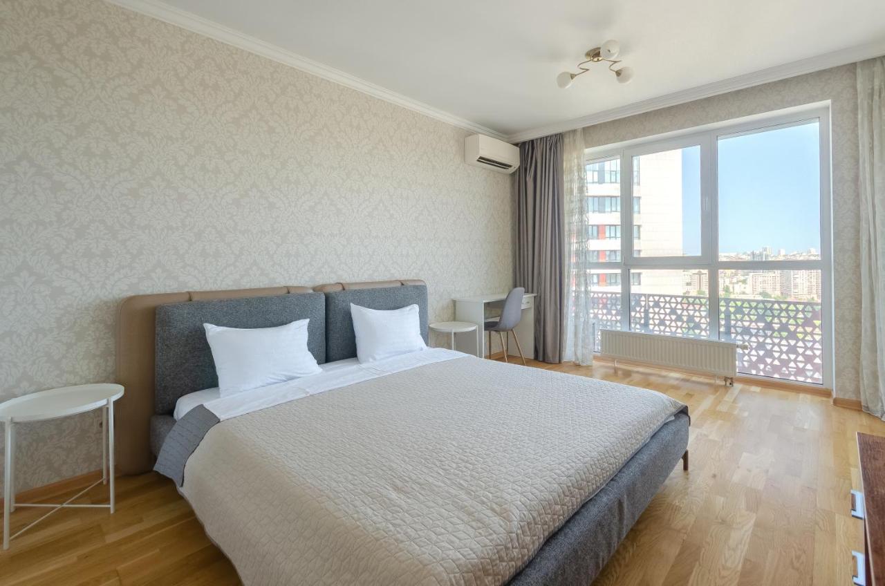 1359Б Cozy apartment nearby with Central Railway Station Киев Экстерьер фото