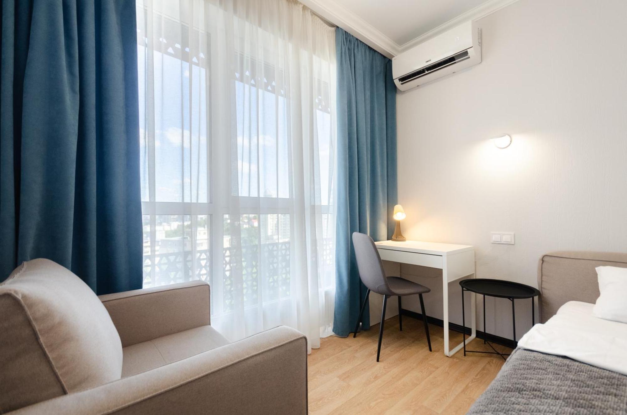 1359Б Cozy apartment nearby with Central Railway Station Киев Экстерьер фото