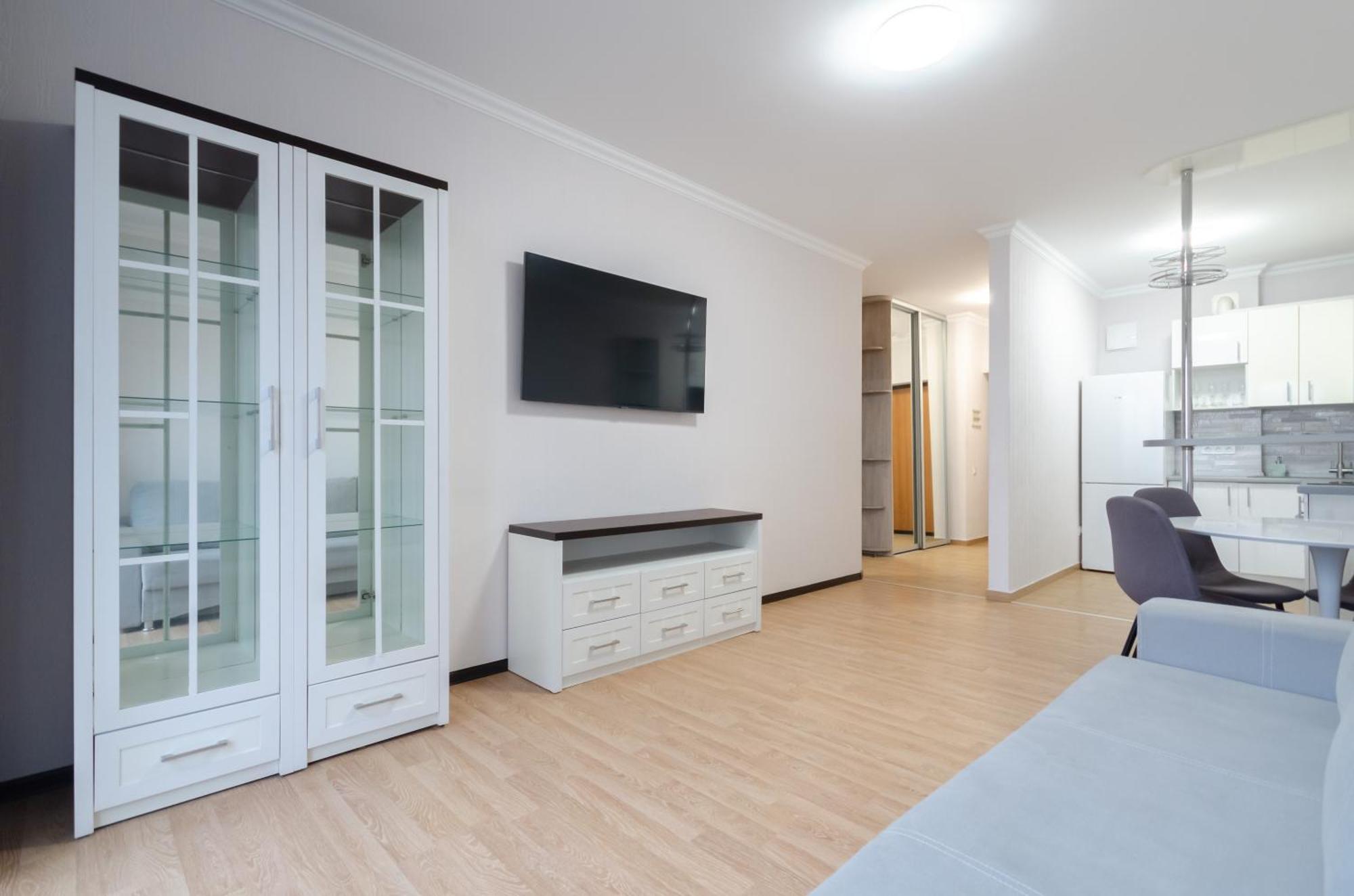 1359Б Cozy apartment nearby with Central Railway Station Киев Экстерьер фото